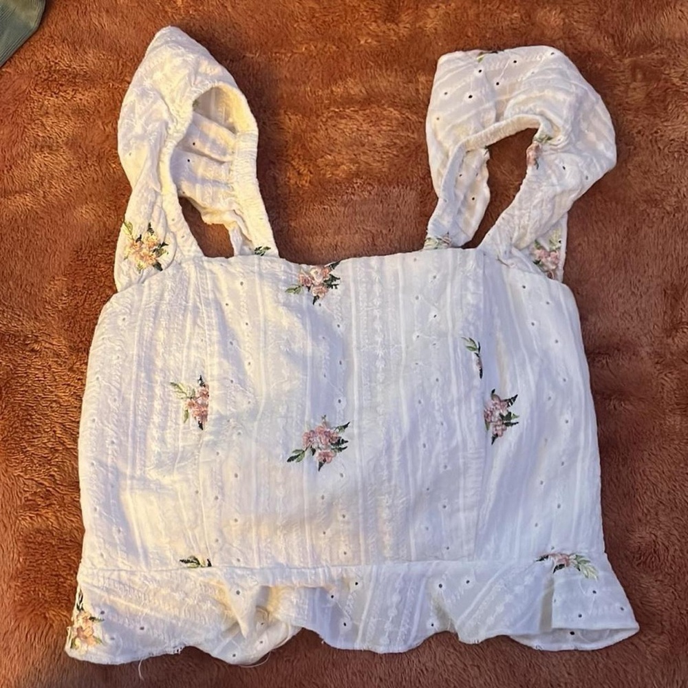 Elegant White Floral Eyelet Tank Top